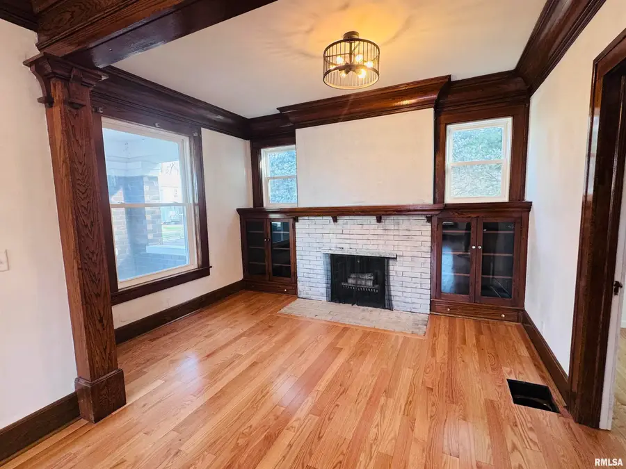 560 N Crafford Street, Bushnell, IL 61422 - #2