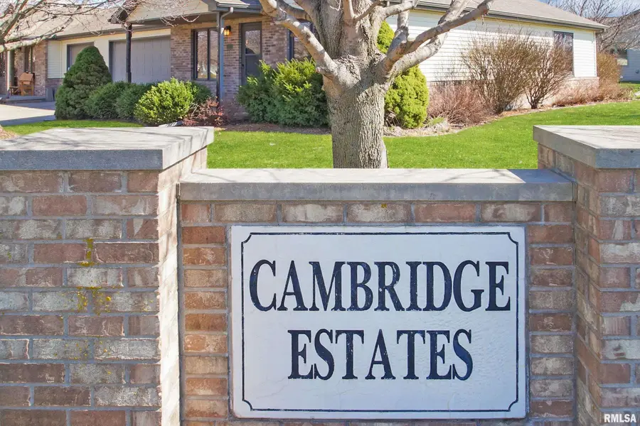 2 Royal Court, Washington, IL 61571 - #3