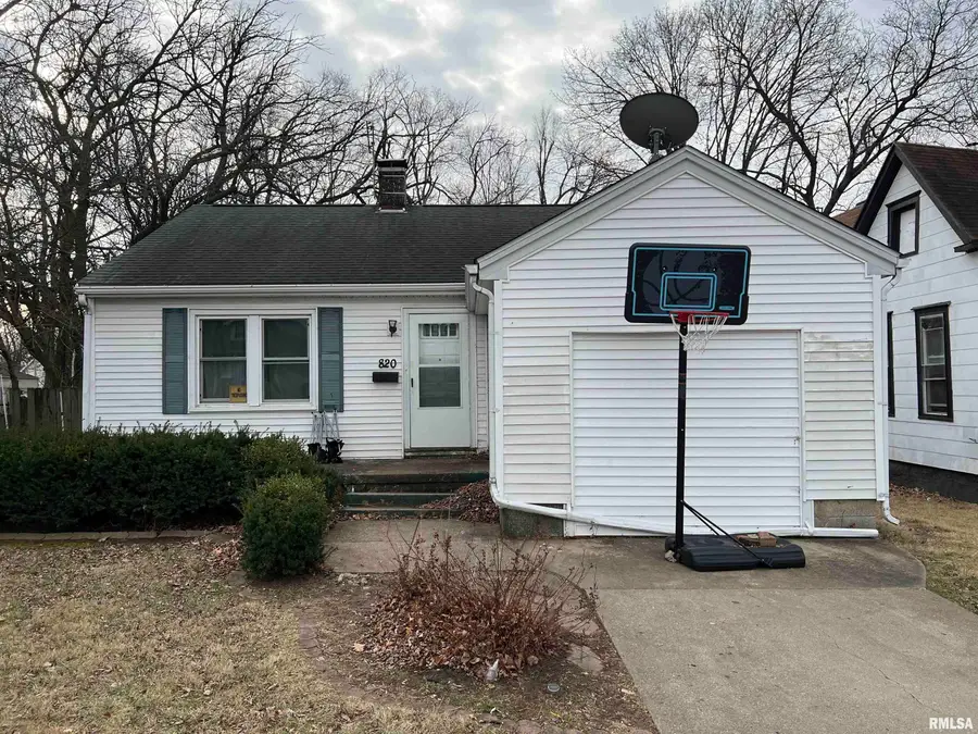 820 W Virginia Avenue, Peoria, IL 61604 - #3