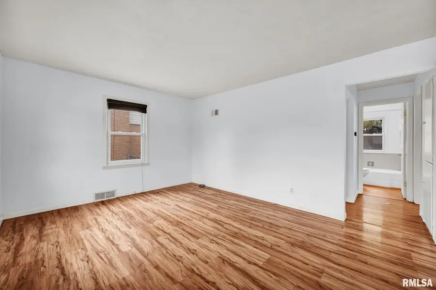 2310 W Heading Avenue, Peoria, IL 61604 - #2