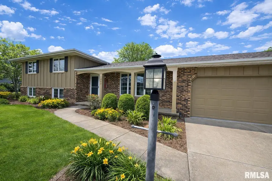 1202 Arthur Lane, Metamora, IL 61548 - #2