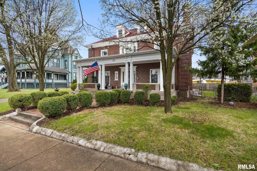 423 W High Street, Peoria, IL 61606 - #2