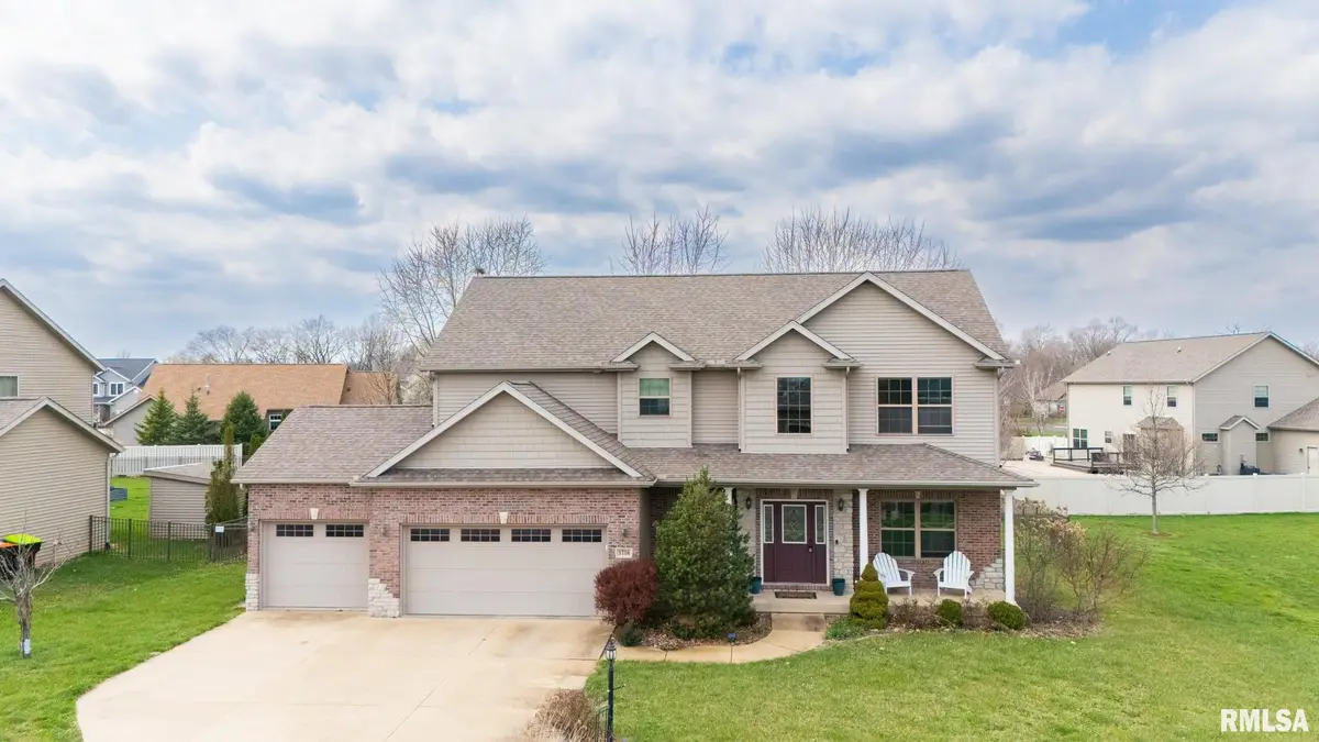 1716 Rustic Oak Drive, Washington, IL 61571 - #1