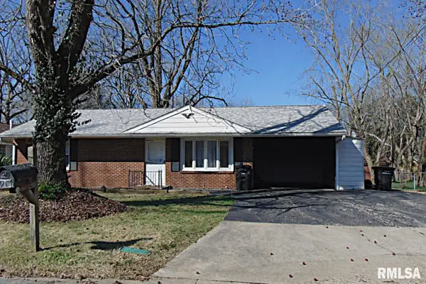 206 S Travelstead Street, Carbondale, IL 62901