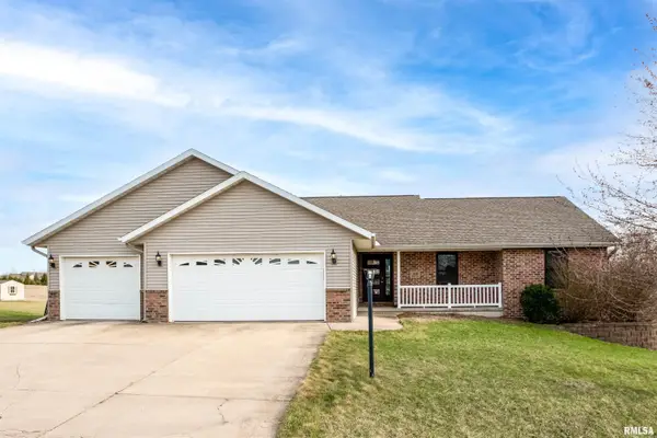 208 Karagen Circle, Germantown Hills, IL 61548