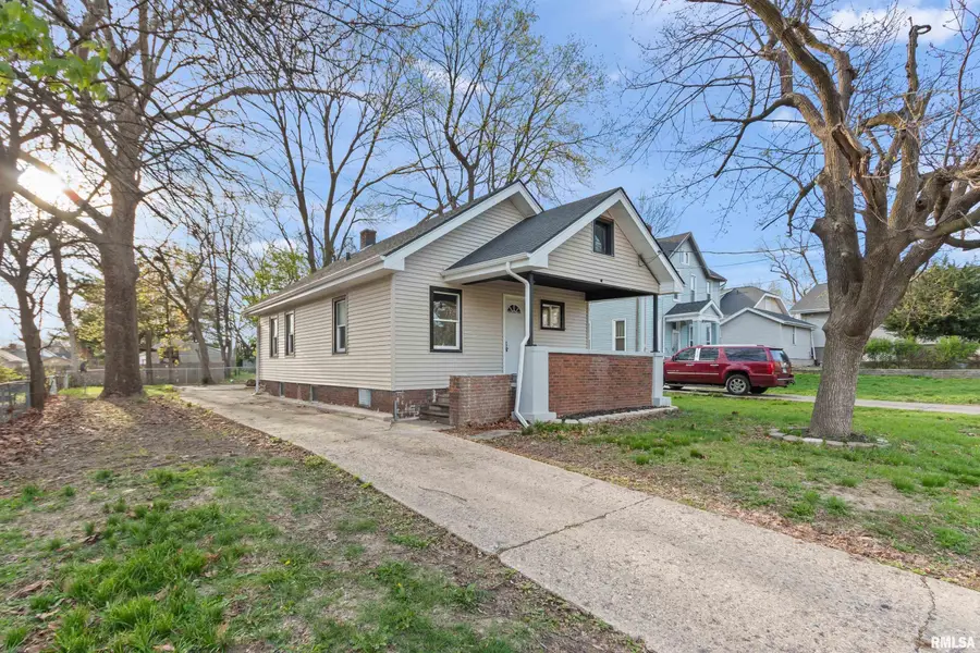 2811 N Wisconsin Avenue, Peoria, IL 61603 - #2