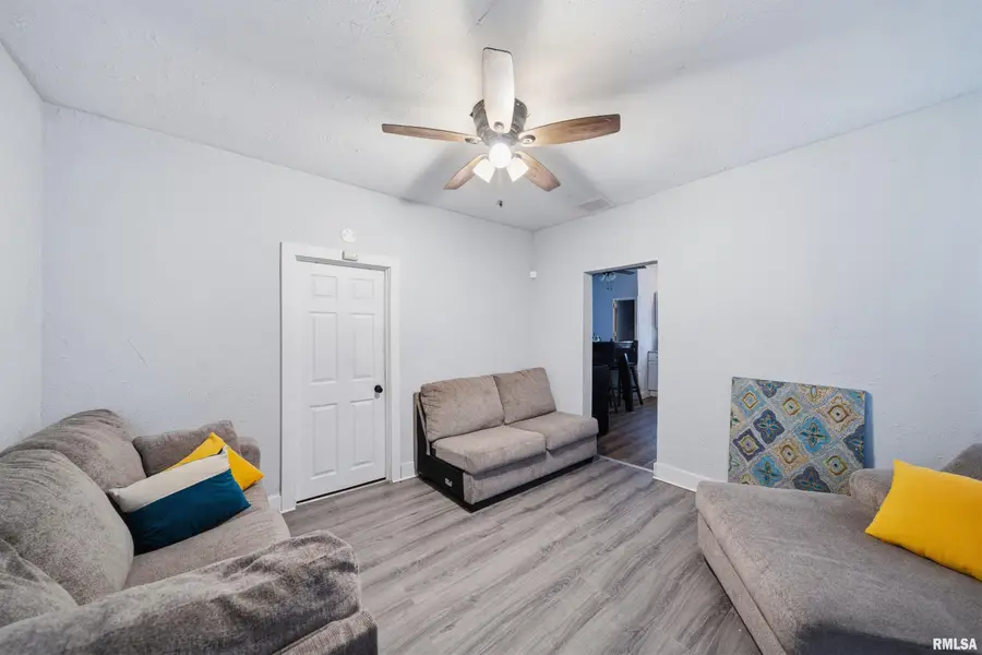 626 Haungs Avenue, Peoria, IL 61603 - #3