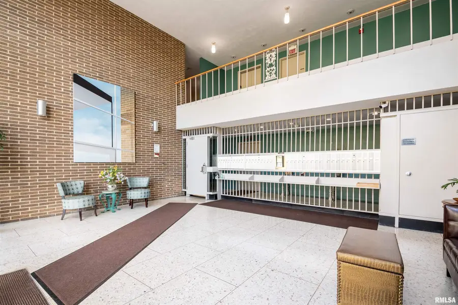 4444 N Knoxville Avenue #308, Peoria, IL 61614 - #3