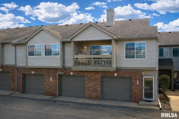 4551 N Thornhill Drive, Peoria, IL 61615