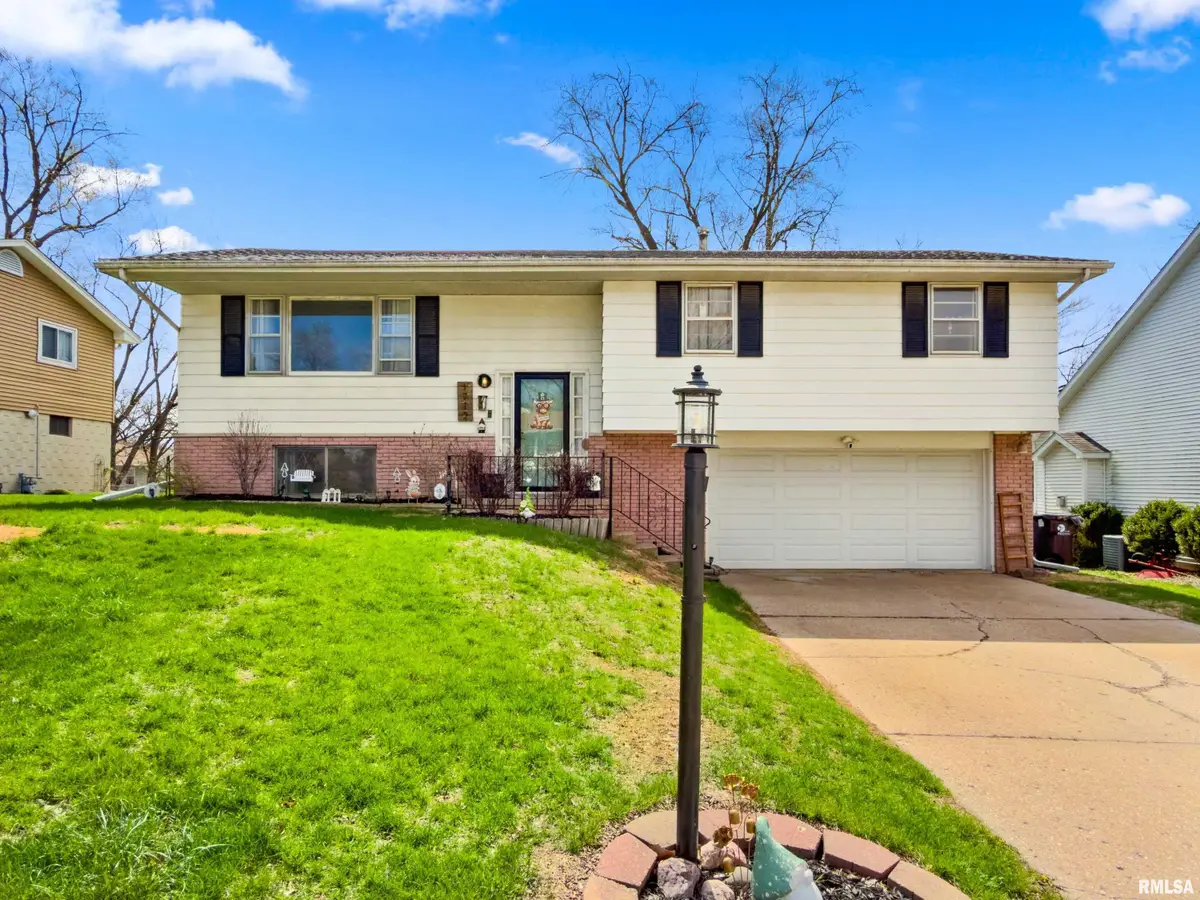 1712 W Pinewood Place, Peoria, IL 61614 - #1