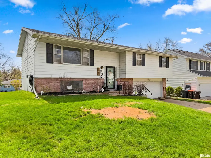 1712 W Pinewood Place, Peoria, IL 61614 - #2