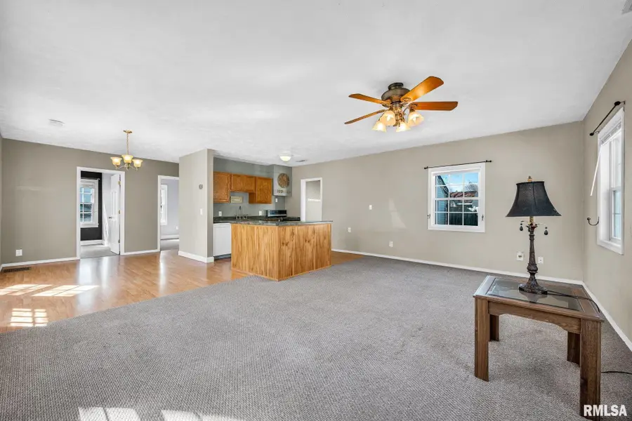 1525 E Hendryx Lane, Peoria, IL 61615 - #2