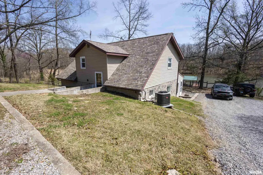 3030 Egyptian Hills Drive, Creal Springs, IL 62922 - #2