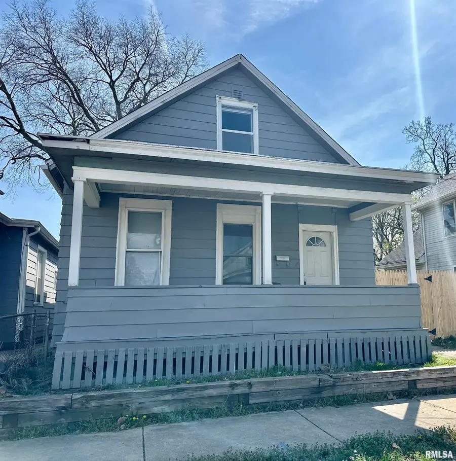 924 S Warren Street, Peoria, IL 61605 - #2