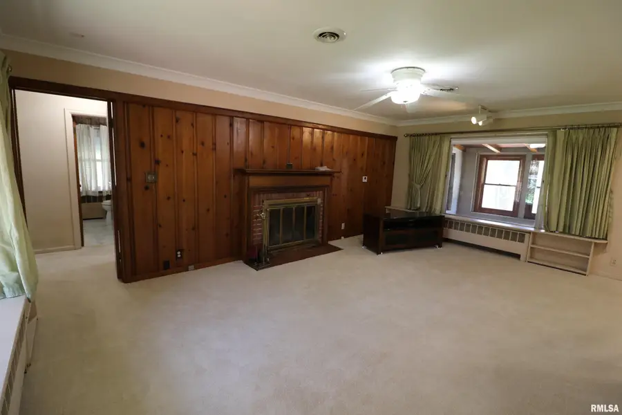 718 W North Lane, Peoria, IL 61615 - #2