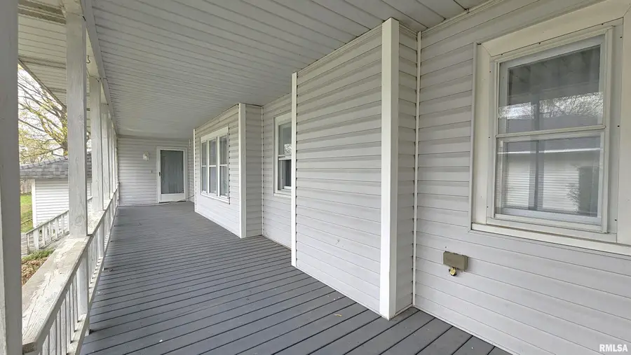 107 S 1st Street, Marion, IL 62959 - #3