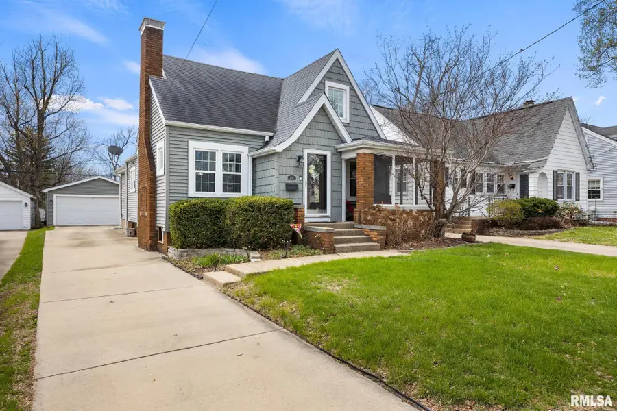 406 W Lawndale Avenue, Peoria, IL 61604 - #3