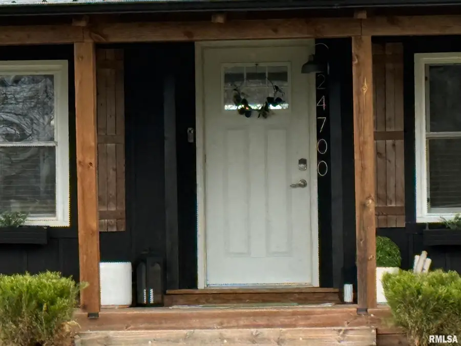 24700 E Lakeview Drive, Canton, IL 61520 - #3