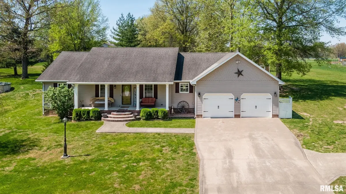 105 N Dent Street, Carterville, IL 62918 - #1