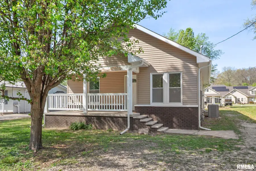 503 W Reed Street, Benton, IL 62812 - #2