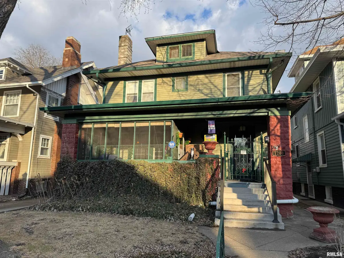 1200 N Elmwood Avenue, Peoria, IL 61606 - #1