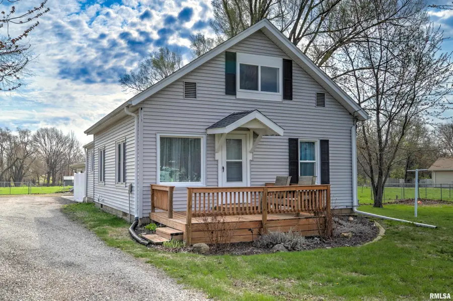 913 Springfield Road, East Peoria, IL 61611 - #2