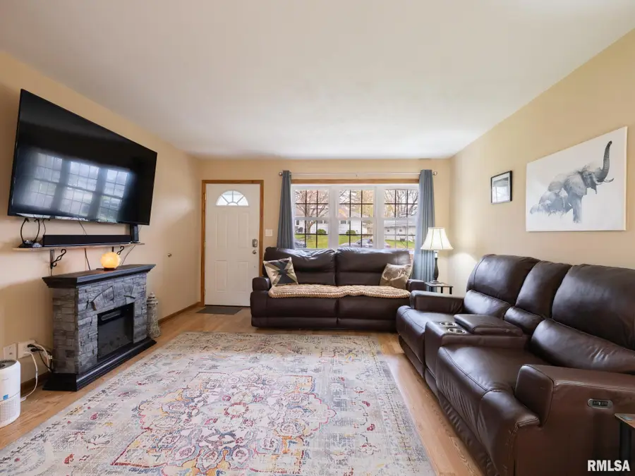 5613 N Mar Vista Drive, Peoria, IL 61614 - #3