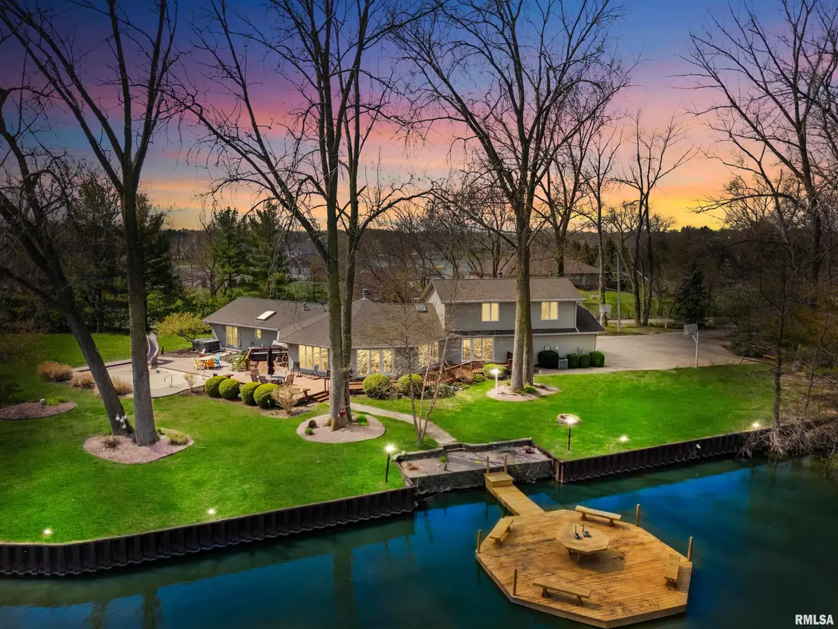 1806 S 14th Street, Pekin, IL 61554 - #1