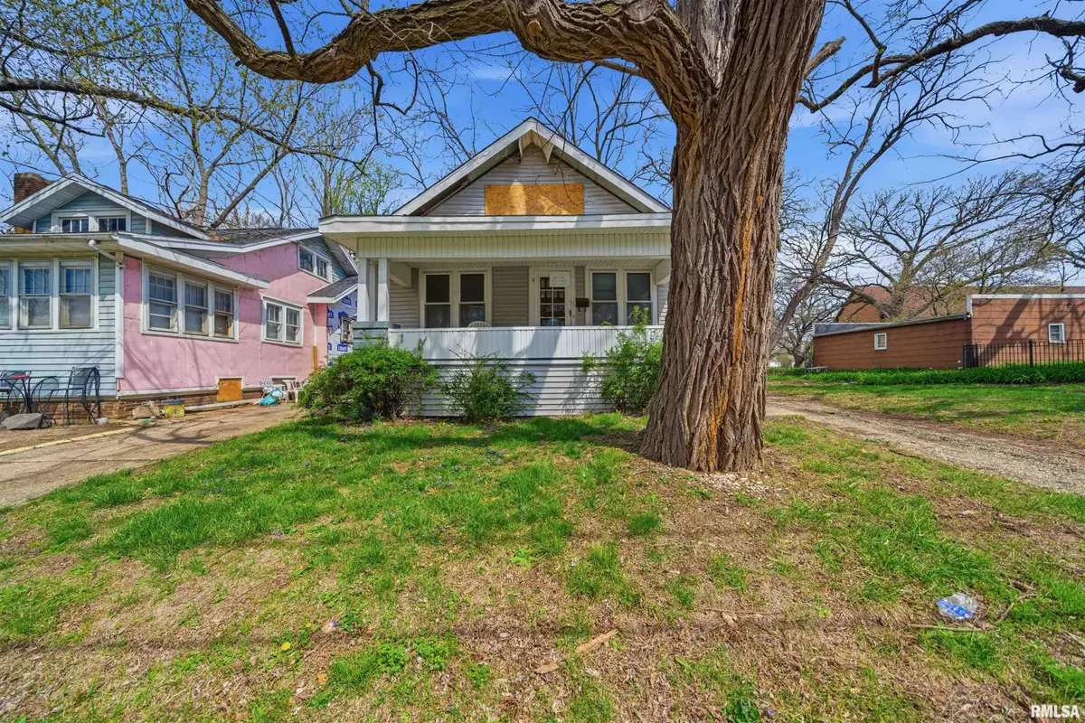 1017 W Gilbert Avenue, Peoria, IL 61604 - #1