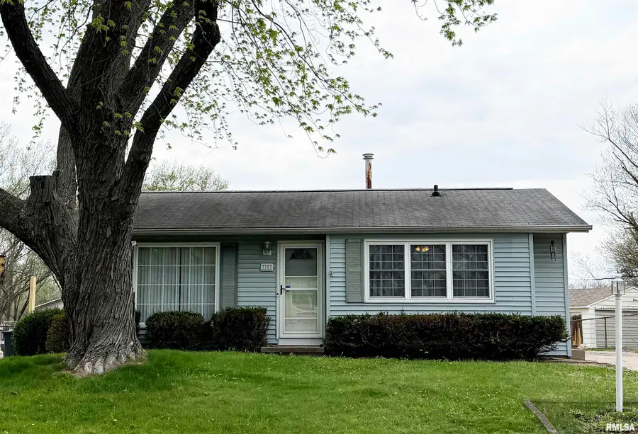 3703 W Verner Drive, Peoria, IL 61615 - #2