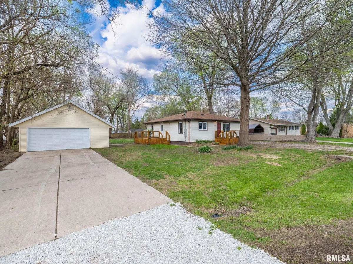 6517 W Lamoine Street, Peoria, IL 61604 - #1