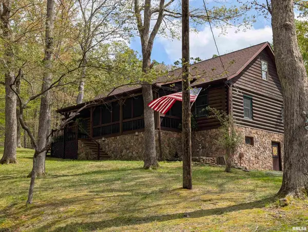 1400 Womble Road, Harrisburg, IL 62946