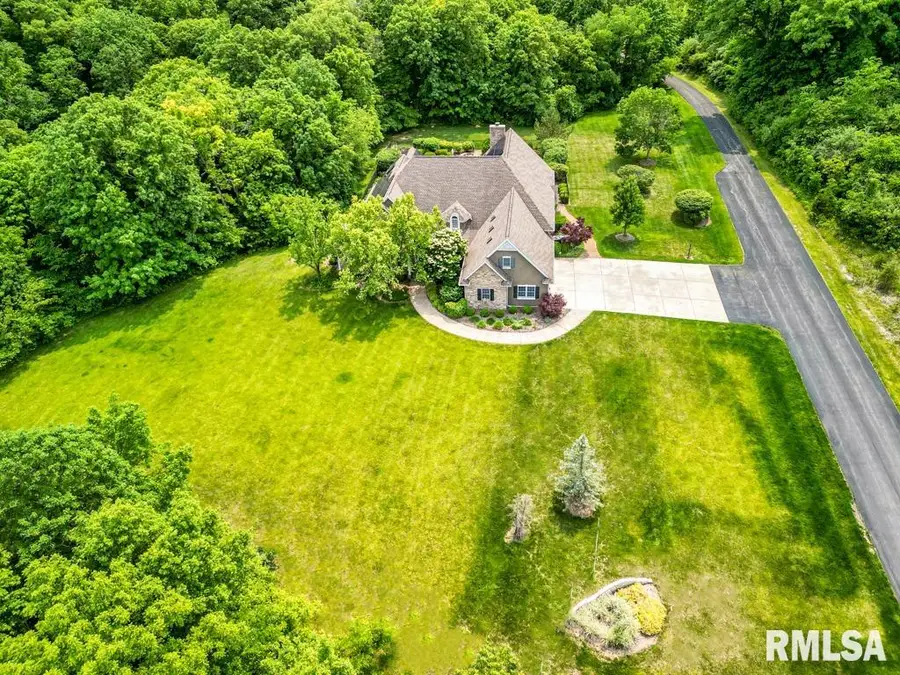 1112 W Cedar Hills Drive, Dunlap, IL 61525 - #3