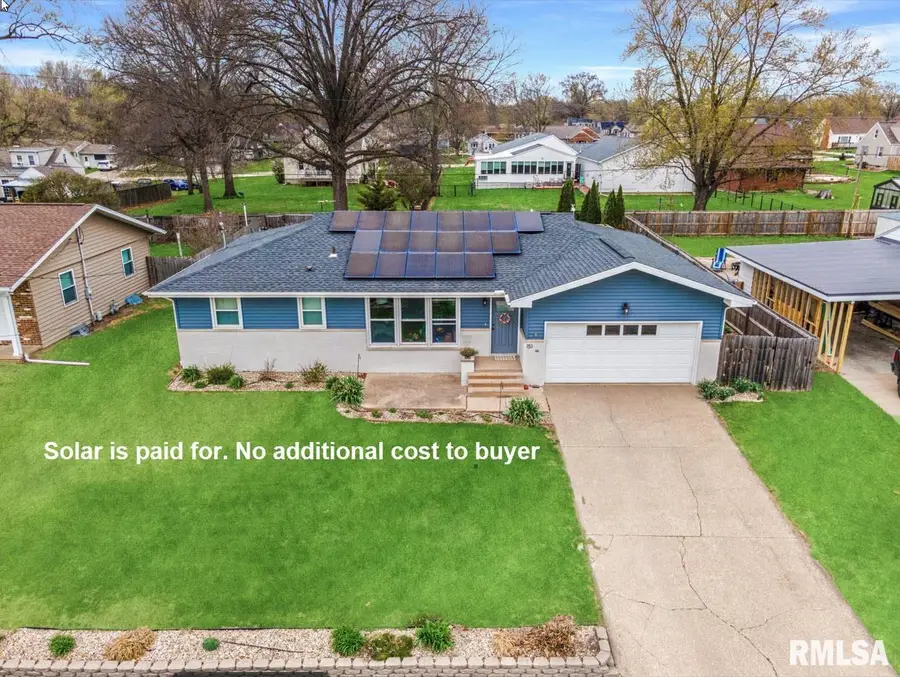 151 Park Plaza Drive, Canton, IL 61520 - #2