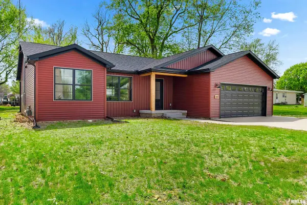 350 E 4th Street, El Paso, IL 61738-9998