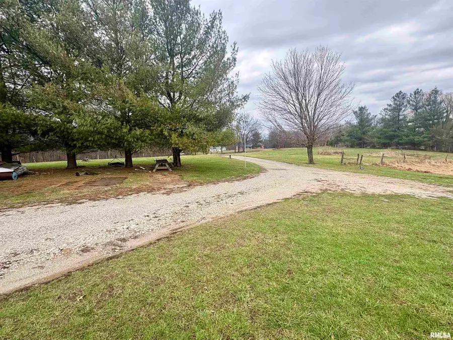 16093 King Road, Danvers, IL 61732 - #2