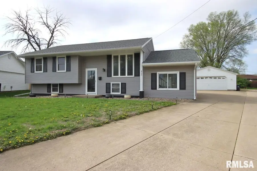 4 Pioneer Court, Pekin, IL 61554 - #3