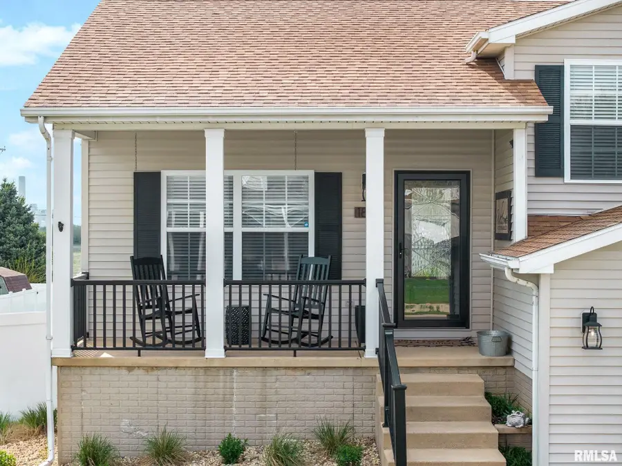 1821 Parkfield Drive, Pekin, IL 61554 - #3