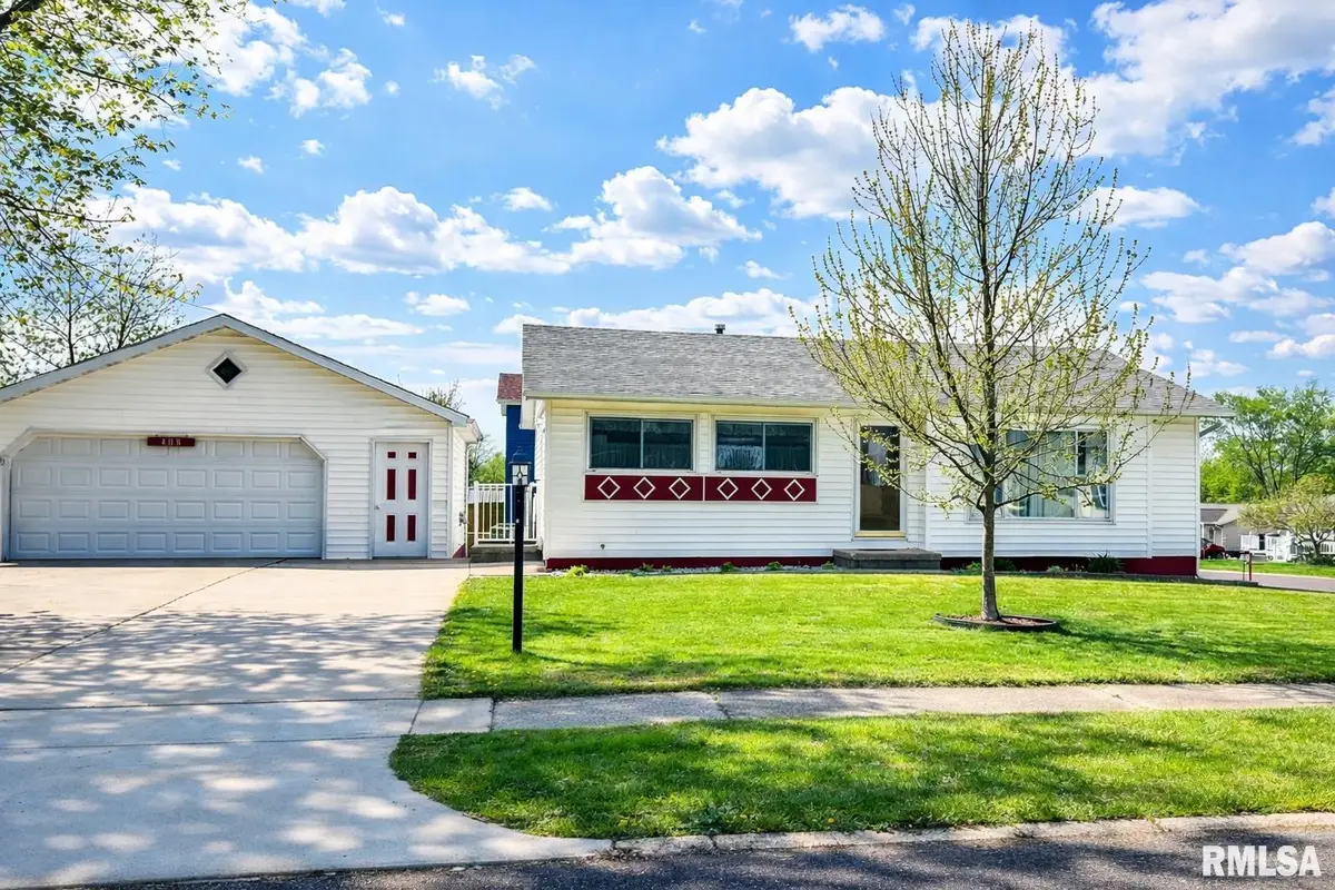 408 Camelot Drive, Washington, IL 61571 - #1