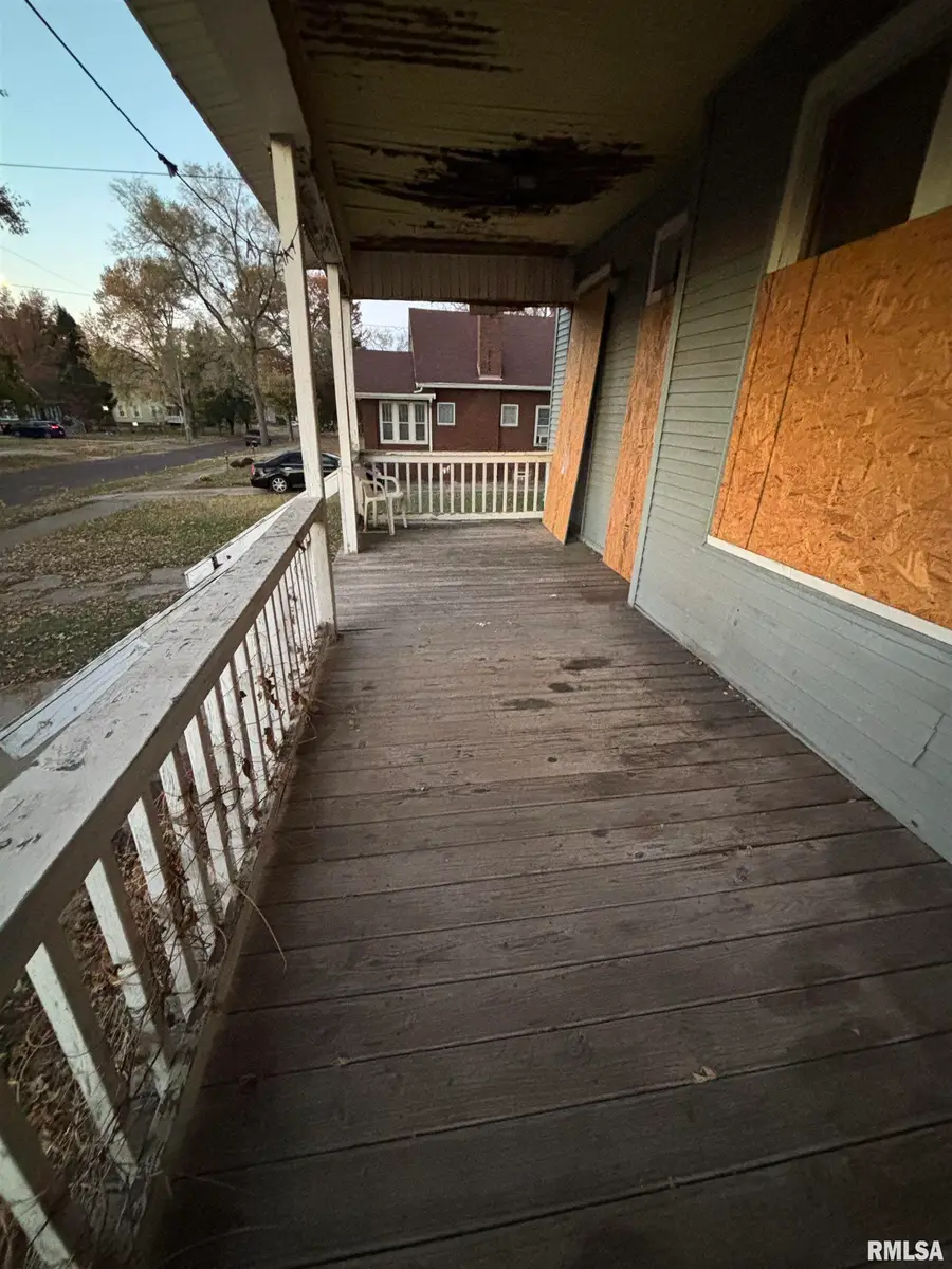 1504 N Linn Street, Peoria, IL 61604 - #3