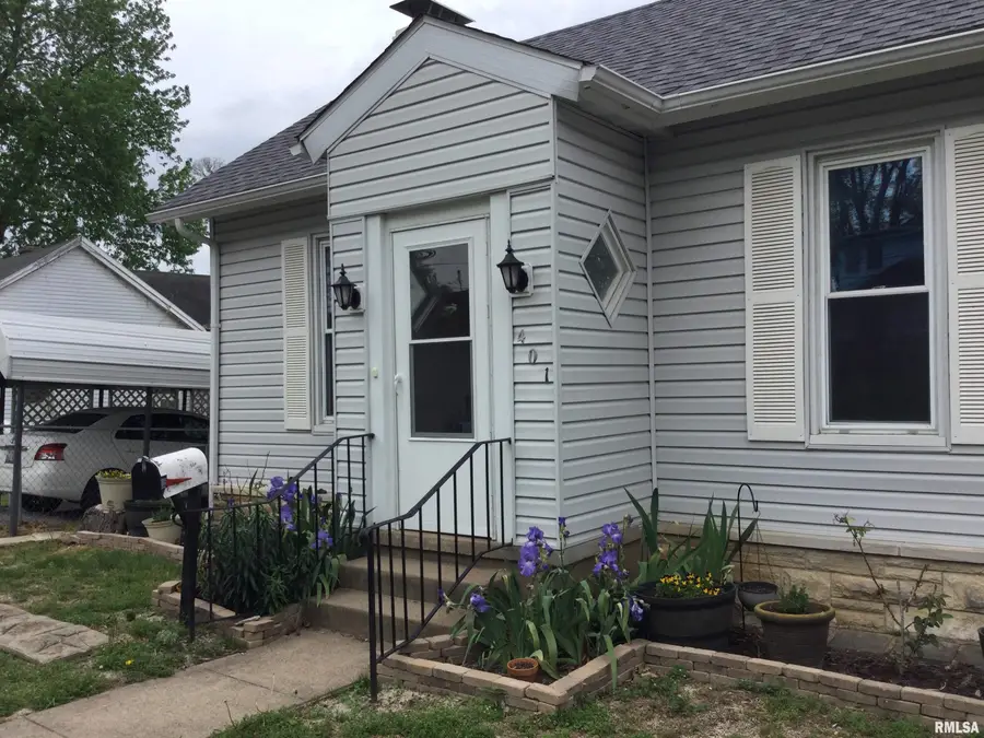 401 South Street, Anna, IL 62906 - #2