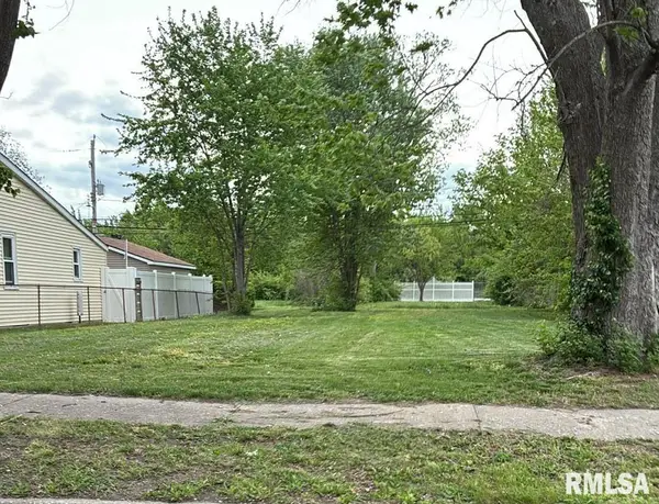 1942 Spruce Street, Granite City, IL 62040