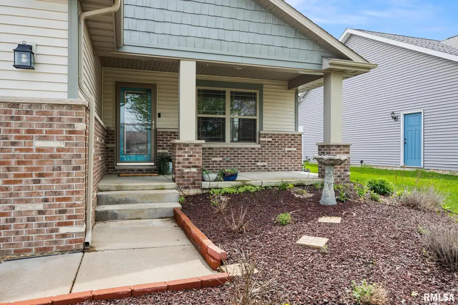 528 Cottonwood Circle, East Peoria, IL 61611 - #3