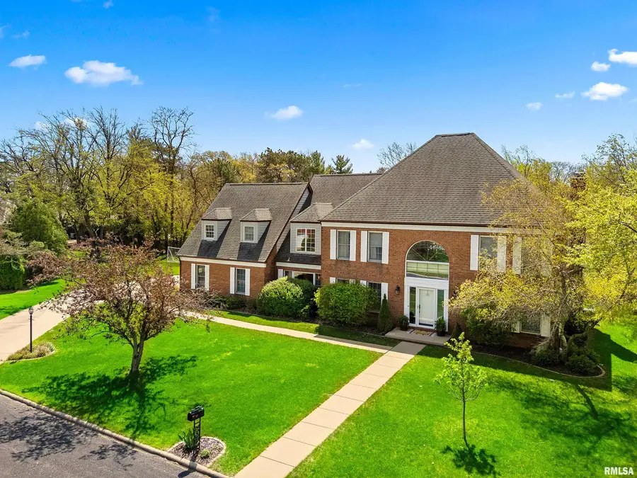 302 E Morningside Drive, Peoria, IL 61614 - #3