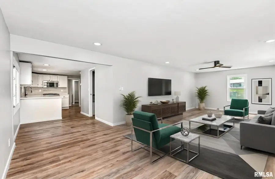 200 Lilac Lane, East Peoria, IL 61611 - #3