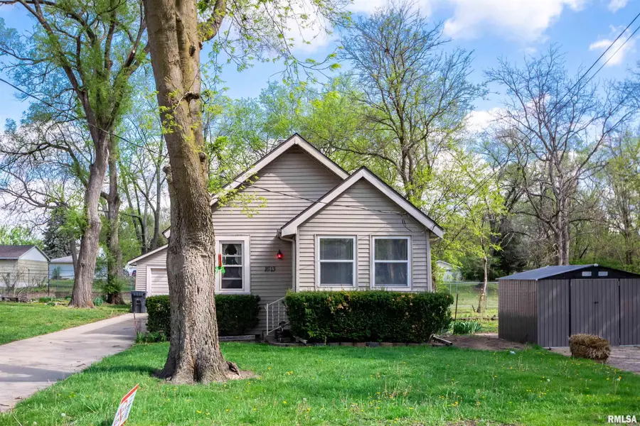 1613 Willow Street, Pekin, IL 61554 - #2