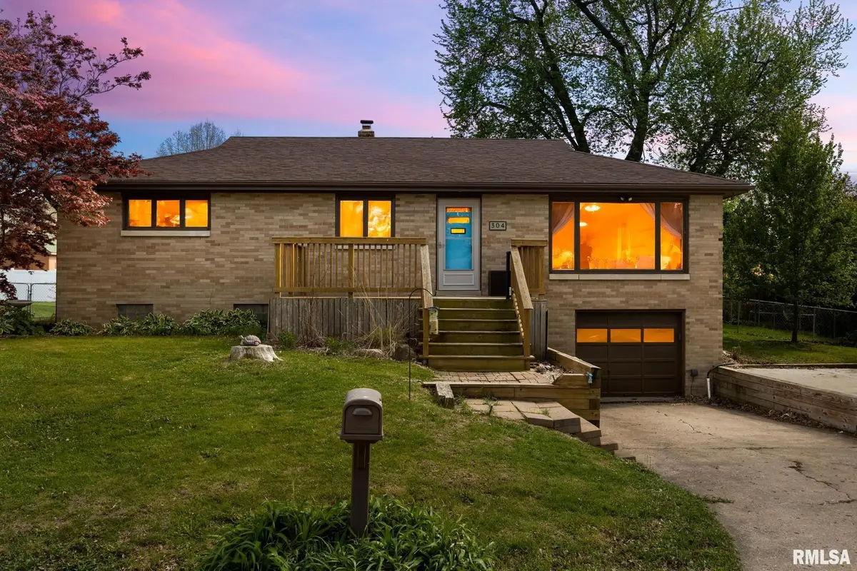 304 W Madison Street, Tremont, IL 61568 - #1