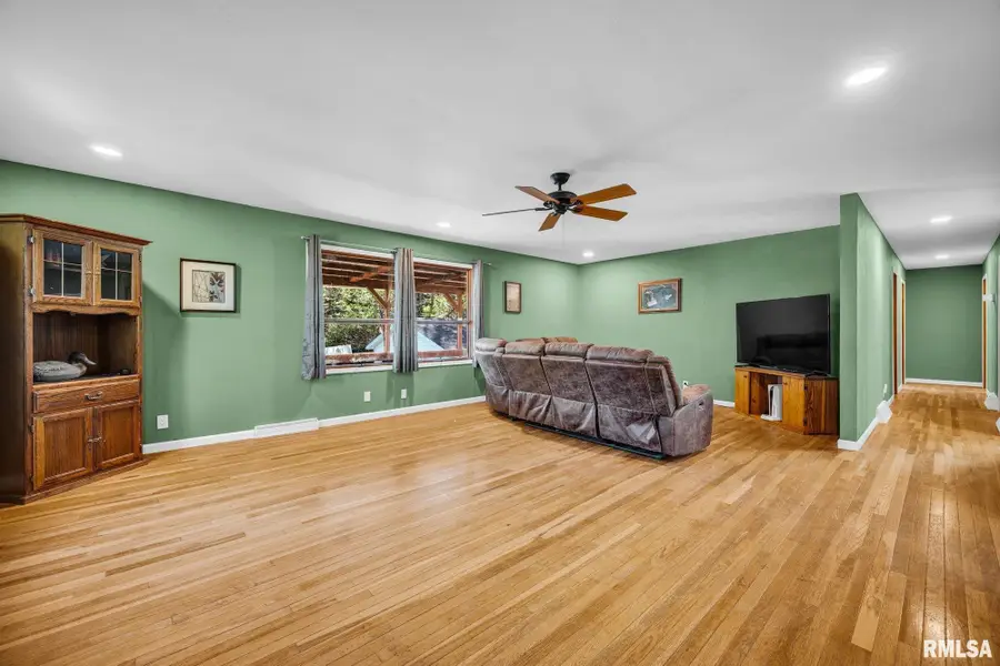 22588 N Creek Road, Canton, IL 61520 - #2