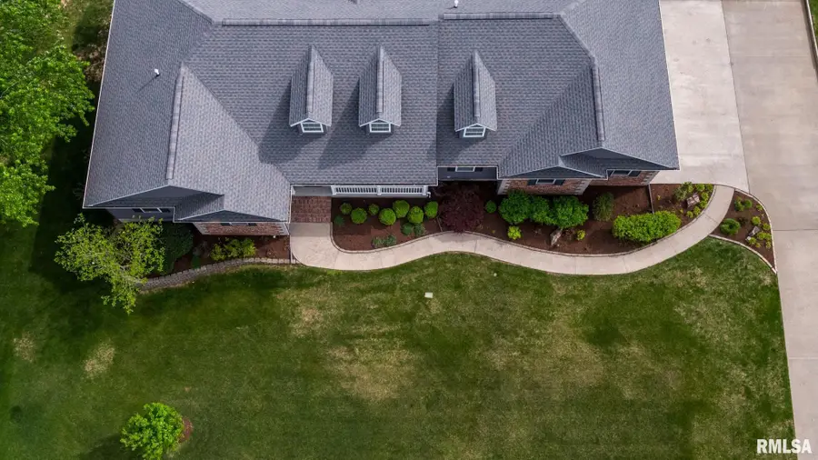 301 Arbor Drive, Carterville, IL 62918 - #3