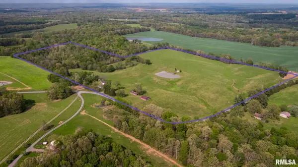 1645 Indian Point Road, Vienna, IL 62995